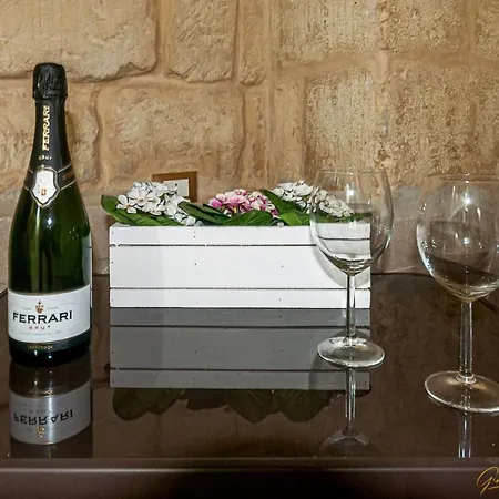 Bed & Breakfast Victoria Luxury 4*