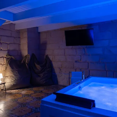 Victoria Luxury Bed & Breakfast *