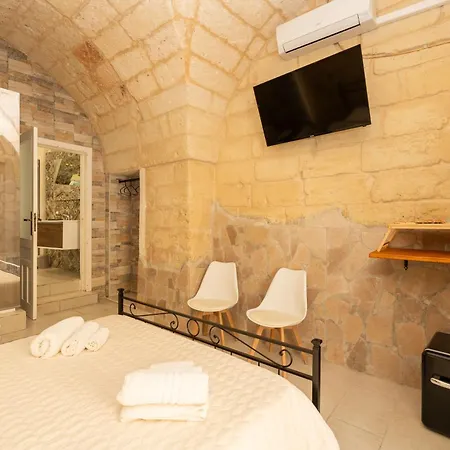 Victoria Luxury Bed & Breakfast *