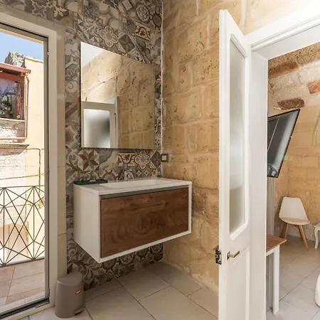 Victoria Luxury Bed & Breakfast